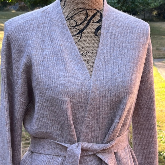 🆕Hem & Thread Cardigan Knit Beige Cream Belted Waist Ballon Sleeve Restocked - Picture 12 of 12